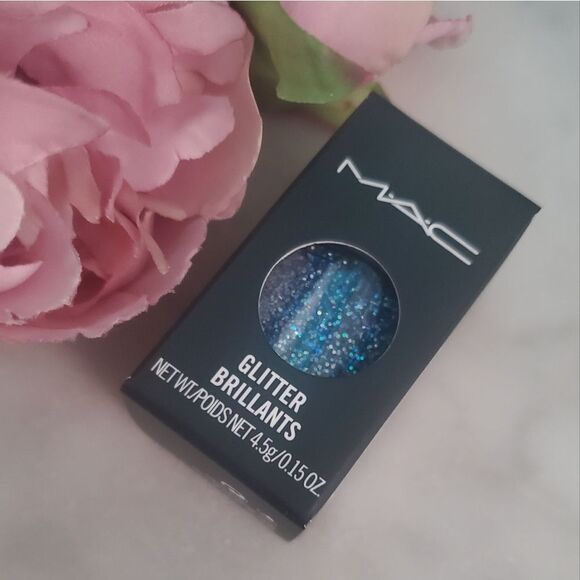 MAC Holographic Teal Glitter Brilliants (Teal With Blue Shift) - Picture 12 of 16